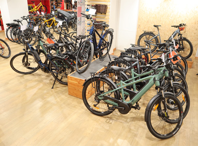 Intérieur magasin de vélos Issy-les-Moulineaux